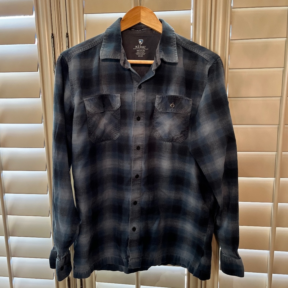 Men's Kuhl thick flannel button up shirt. Size medium.